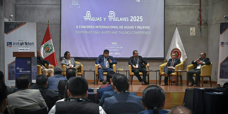 Aguas y Relaves 2026: Experto internacional dictará curso clave sobre diseño, gobernanza y gestión de riesgos en relaves