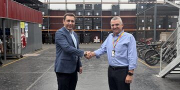 Pluz Energía y Frenosa firman alianza para impulsar la industria